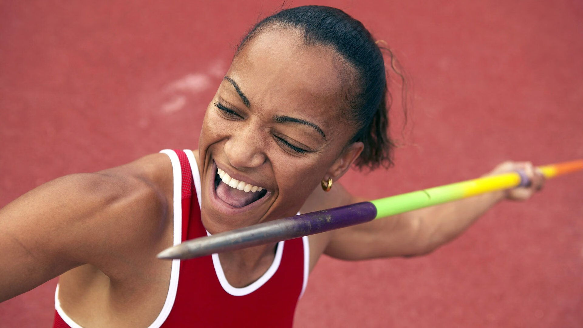 奥运周期关键战之夜,莱奥关键时刻站出来,一粒进球如何撬动命运齿轮